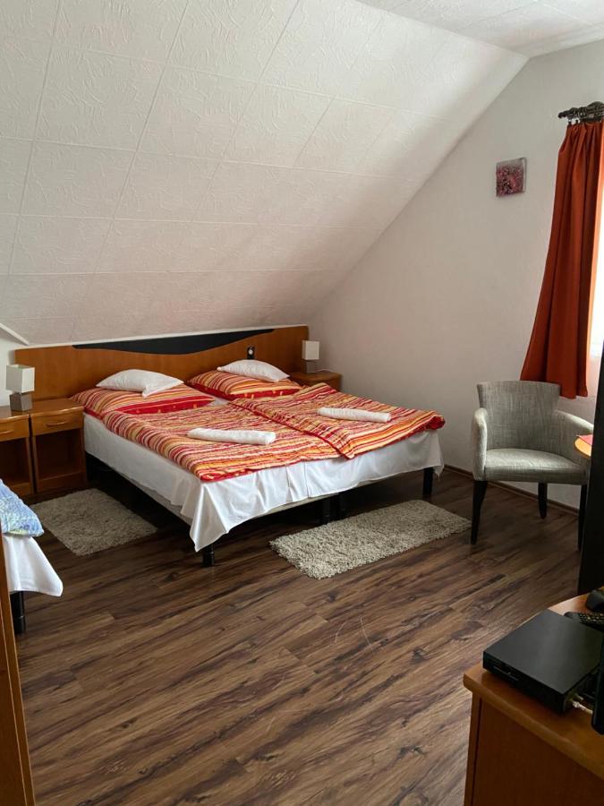 Teke Panzio Bed & Breakfast Körmend Dış mekan fotoğraf