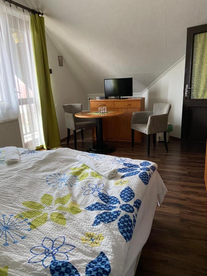 Teke Panzio Bed & Breakfast Körmend Dış mekan fotoğraf